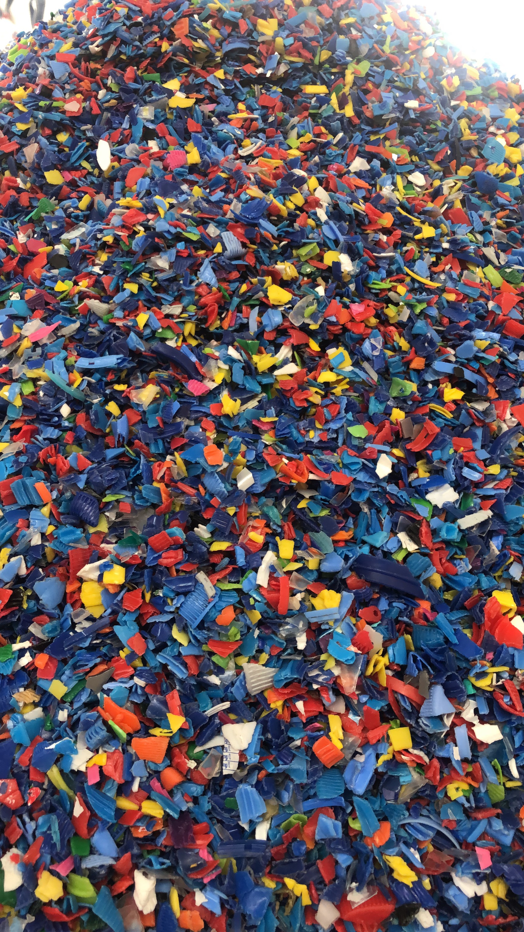 Recycled HDPE cap regrind